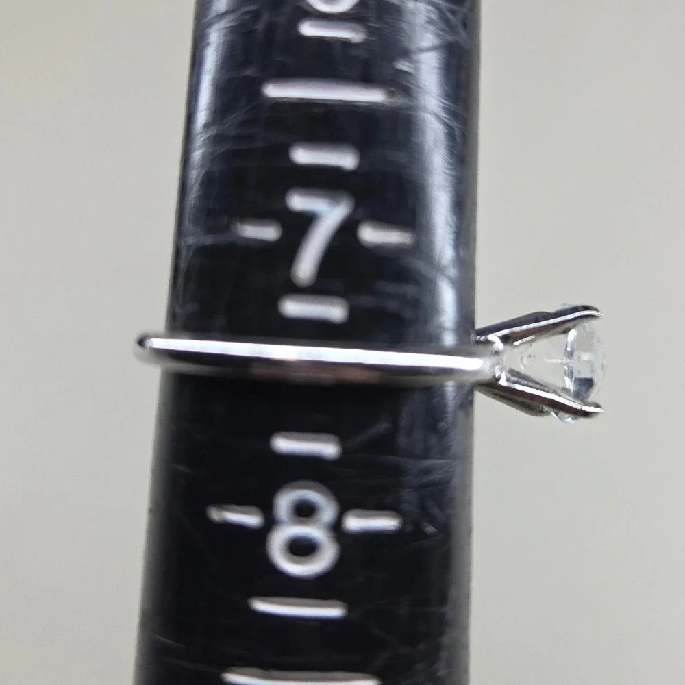 Silver Tone Round Cut Clear Stone Solitaire Ring Size 7.5 Four Prong Minimalist